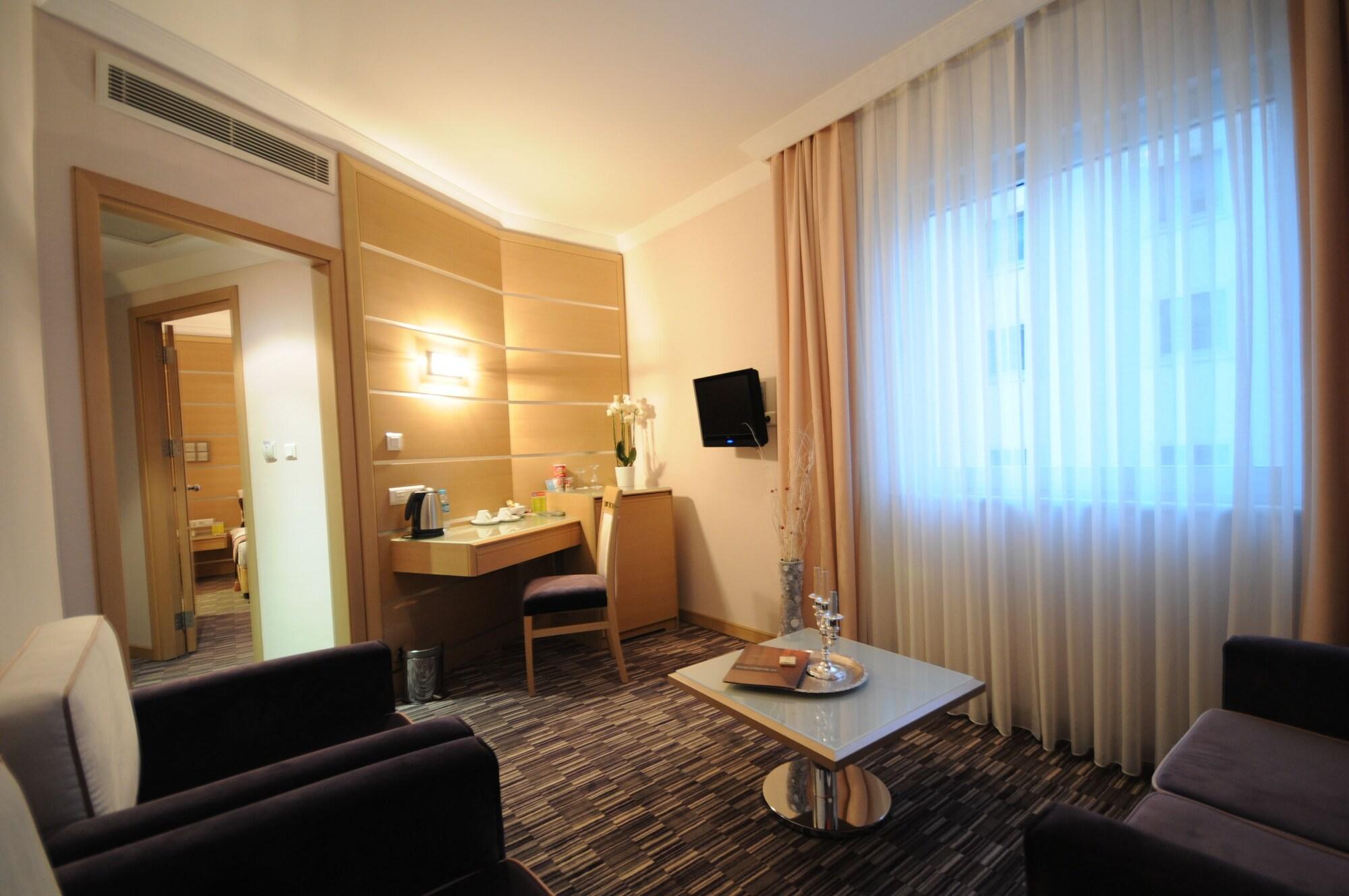 Sv Business Hotel Taksim Istambul Extérieur photo